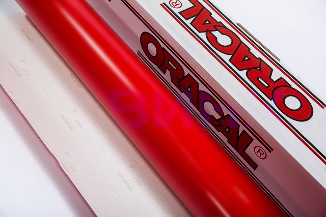 Пленка самоклеящаяся Oracal 651M