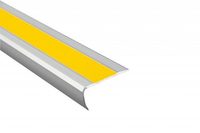 Уголок алюминиевый с противоскользящей лентой Mehlhose